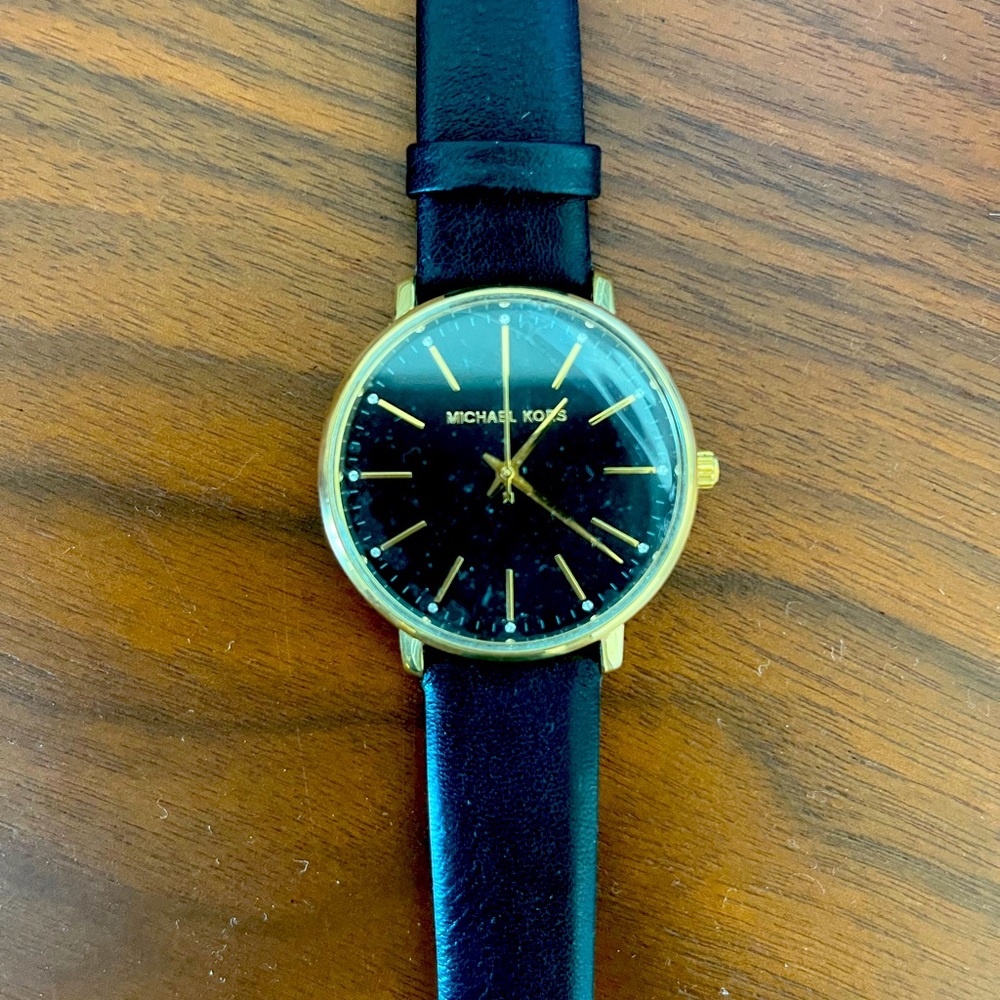 Never worn, perfect condition MK Leather Band Watch